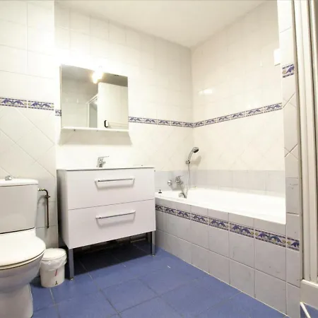 Gite Urcuit, 5 Pieces, 10 Personnes - Fr-1-384-368 *